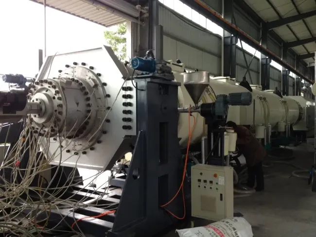 Automatic HDPE PE Water and Gas Transport Pipe Production Manufacturer