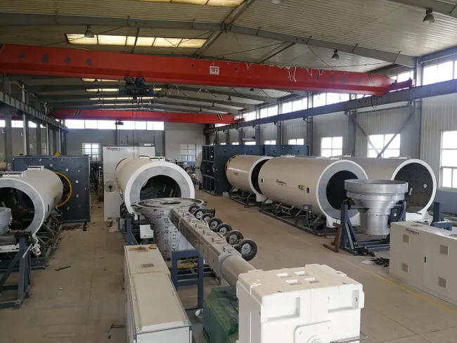 Fully Automatic Chipless Plastic Tube Cutter for Insulated PE Jacketing Pipes