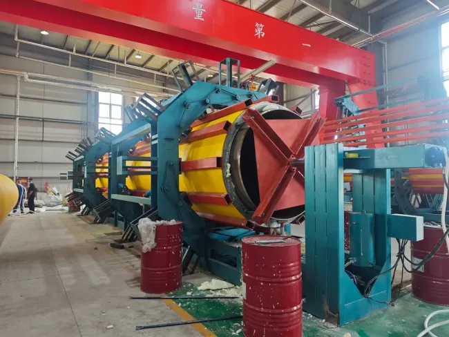 HDPE Plastic Jacket Pipe Pre-Insulated Pipe Production Equipment Polyurethane Foam Platform