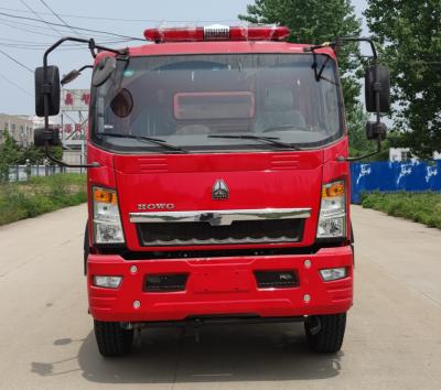 China 6 Wheeled 140HP Fire Department Rescue Trucks With 8000L Water Capacity for sale