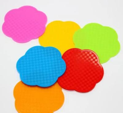 China Non Slip Silicone Coasters , Heat Resistant Silicone Mat For Tableware for sale