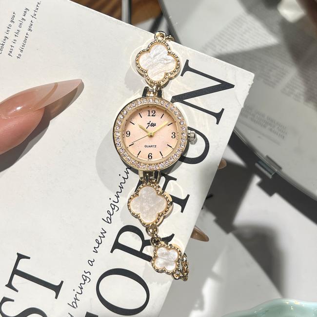 Women Four-Leaf Clover Inlaid Diamond Quartz Watch Luxury Gold Silver Bracelet Wristwatch Ladies Fashion Jewelry Watch