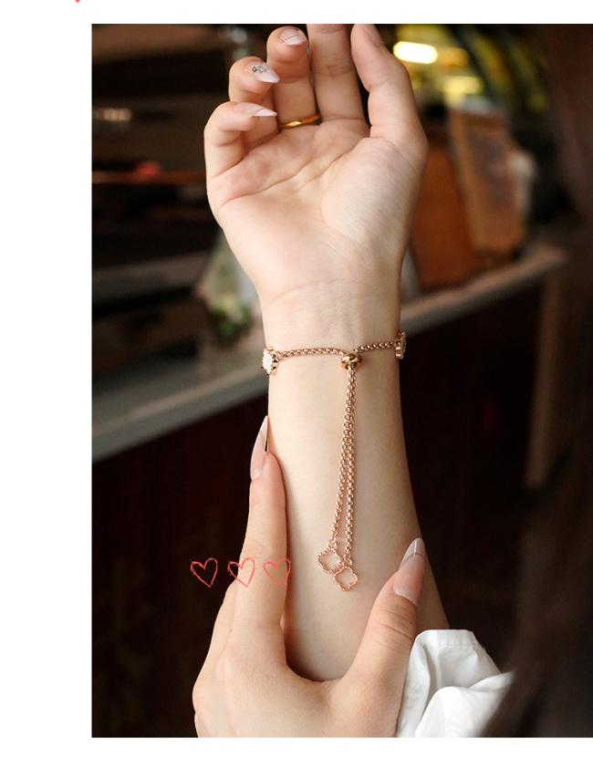 Women Four-Leaf Clover Inlaid Diamond Quartz Watch Luxury Gold Silver Bracelet Wristwatch Ladies Fashion Jewelry Watch