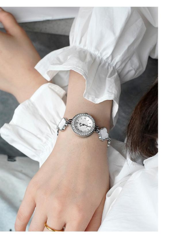 Women Four-Leaf Clover Inlaid Diamond Quartz Watch Luxury Gold Silver Bracelet Wristwatch Ladies Fashion Jewelry Watch