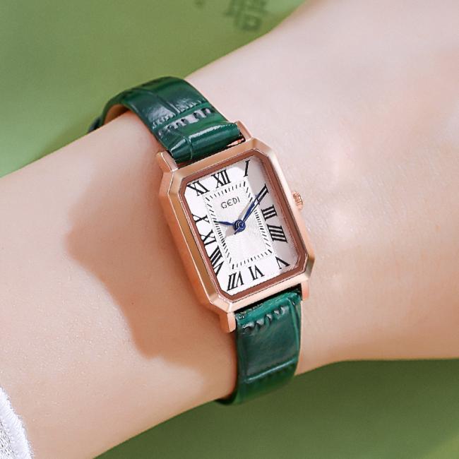 Vintage Square Dial Women Quartz Watch Soft Leather Strap Elegant Business Dress Wristwatch Minimalist Ladies Daily Jewelry Watch 3 Colors
