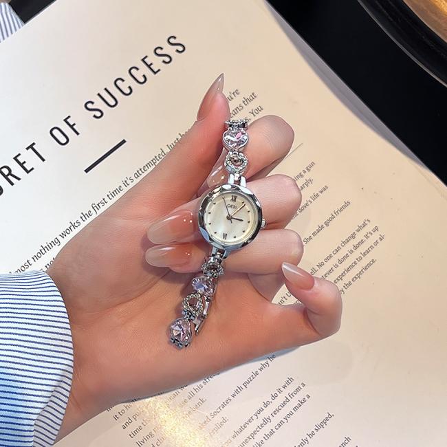 Luxury Colorful Gemstone Thin Chain Ladies Wrist Watch Full Rhinestone Bezel Quartz Watch Elegant Metal Bracelet Wristwatch For Women Daily Party Gift 3 Colors