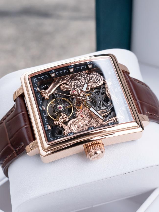 Men’s Tonneau‑Shape Hollow‑Dial Quartz Watch, Dragon‑Pattern Genuine‑Leather Business Wrist Watch