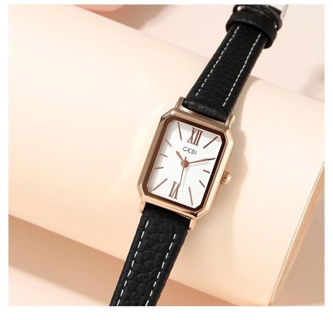 Vintage Square Dial Leather Strap Women Watch Minimalist Thin Band Quartz Wristwatch Elegant Business Ladies Dress Watch