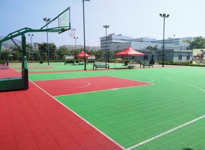 China Suelo al aire libre modular durable resistente, suelo modular para el patio trasero en venta