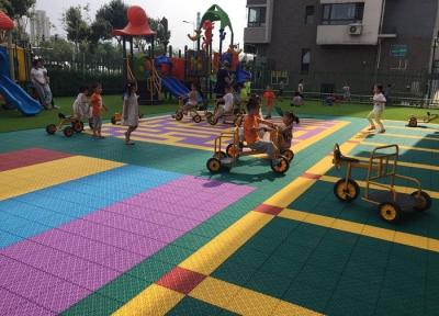 Chine Vert démontable adapté aux besoins du client coloré d'amortisseur de plancher de jardin d'enfants à vendre