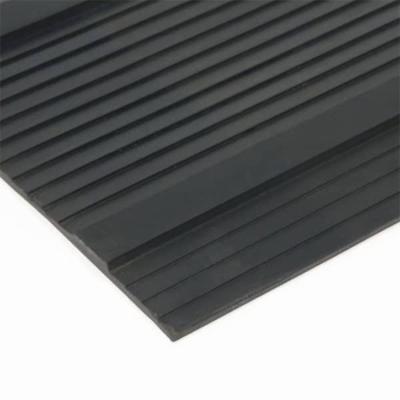 China 1.55m width 1.75m Length Horse equipment 14mm horse trailer ramp rubber mats for sale