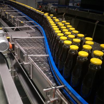 中国 セリウムの証明1台のココナッツ油の注入口のふた締め機機械に付きフル オートマチック0.5L 12000BPHのココナッツ油の充填機2台 販売のため