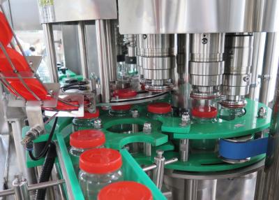 China Full Automatic 15000BPH 1.5l Lug Capping Machine lug cap capping machine for sale