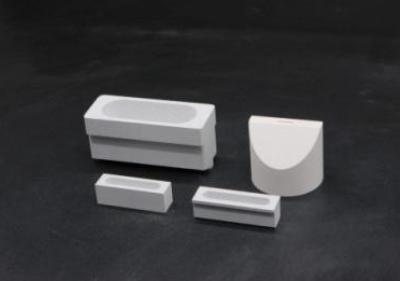 China 2100C Boron Nitride Ceramic BN Amorphous Strips Nozzles for sale