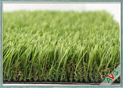 China La capa C del látex formó la alfombra falsa interior de la hierba para la decoración casera verde en venta