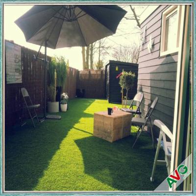 China Effective Anti - UV Outdoor Artificial Grass For City Or Street Lanscaping for sale