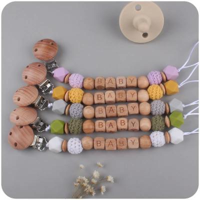 Chine Custom Logo Silicone Bead Dummy Clip Baby Teething Wooden Pacifier Chain à vendre