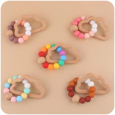 China Eco- Friendly Handmade Crochet baby Pacifier Clips Chain Wholesale Best price Colored chain teether wood clip à venda