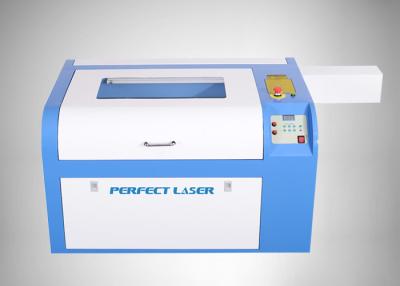 China Mini máquina de gravação a laser de papel de couro acrílico CNC 6040 600*400 mm à venda