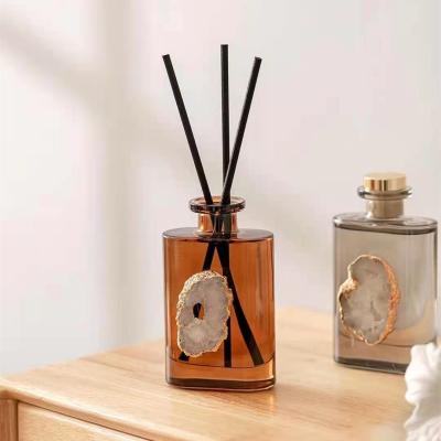 China Aroma Reed Diffuser 180ml Brown Luxury Gift Set With White Shell Decoration for sale