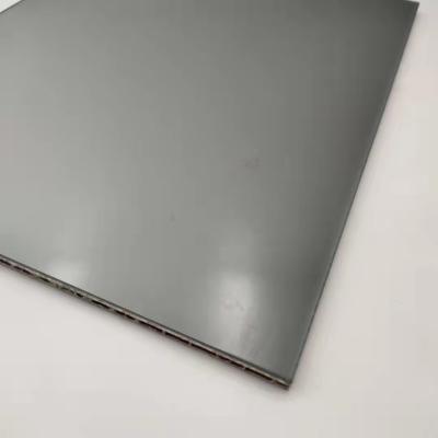 Chine Plat en aluminium noir 2400x2800mm de nid d'abeilles pour le panneau arrière du laser TV à vendre
