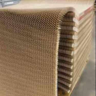 China Continuous Paper Honeycomb Core Can Be Customized Cell Size 15mm 20mm 25mm for sale