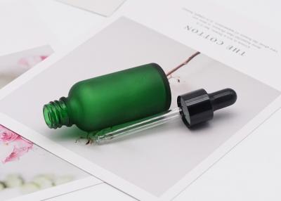 China Pacote de vidro essencial verde geado da garrafa do conta-gotas da garrafa de óleo 30ml 50ml à venda