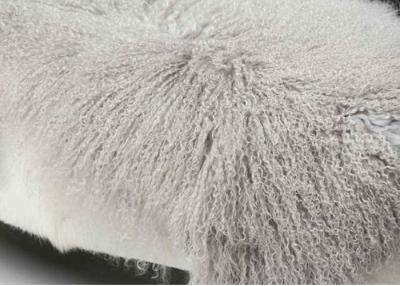 Chine Couverture rectangulaire aux cheveux longs bouclée de peau de mouton, couverture à la maison 120*60cm d'agneau de style à vendre