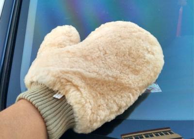 Chine Gant de polissage de lavage de voiture de laine d'agneau d'aperçu gratuit de gant de station de lavage de peau de mouton avec le pouce à vendre