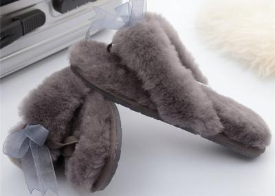 Chine pantoufle extérieure d'hiver de peau de mouton de mocassin de pantoufle de shearling de pantoufles extérieures d'intérieur de laine à vendre