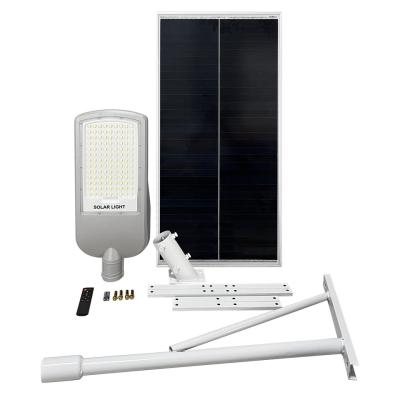 China 2 Year LiFePO4 Solar Street Light All In One 1200LM for sale