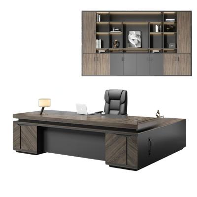 China Mail Packing Y Executive Desk Office Desk For Luxury Commercial Furniture Boss Table for sale