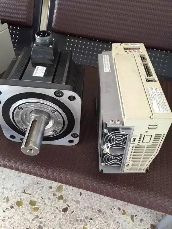 5500W 42.1A High Power Servo Motor , Digital Servo Motor Yaskawa SGMGH-55ACA61 1