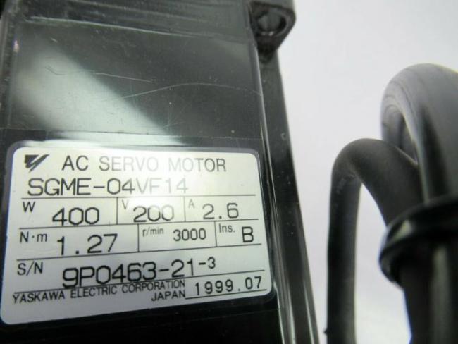 Yaskawa Electric Ac Servo Motor 400W 200V SGME-04VF14 New in box Warranty 12 months 2
