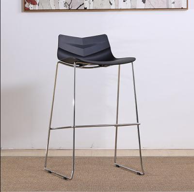 China Leaf Shape Modern Bar Chairs Pp Seat Plastic Waterproof With Chromed Leg for sale