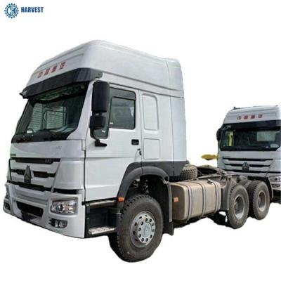 China Wheel base 3200mm 6x4 420hp High Roof 2 Sleepers Prime Mover Truck for sale