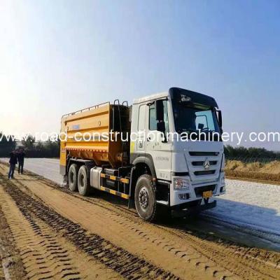 China XCMG XKC163 200ton Special Purpose Truck For Powder Spreading for sale
