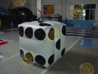 China Globos llenados helio incombustible blanco del cubo para el anuncio al aire libre en venta