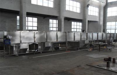 Chine La chaleur électrique de stérilisateur de bouteille de machine de remplissage de piston de boissons de remplissage à chaud par la vapeur chaude de tuyau enroulé à vendre