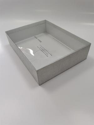 China Flexo que imprime el cuadrado de la caja de embalaje que dobla la caja de regalo magnética rocía el FSC ULTRAVIOLETA en venta