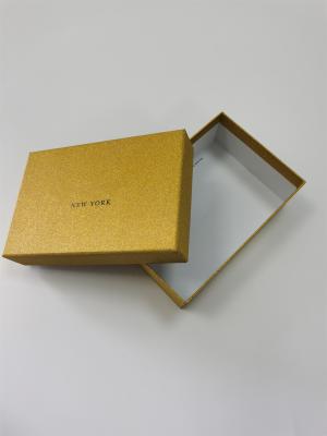 中国 カスタム印刷された段ボール箱黄金の化粧紙箱 FSC 販売のため