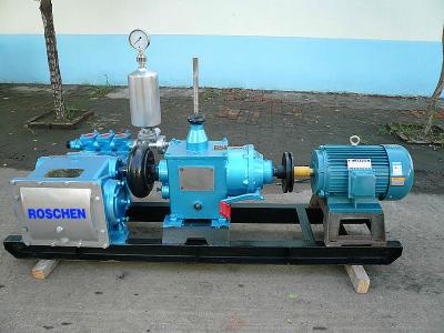 China Light weight 7.5kw Reciprocating Drilling Mud Pump , Flexible manipulation for sale
