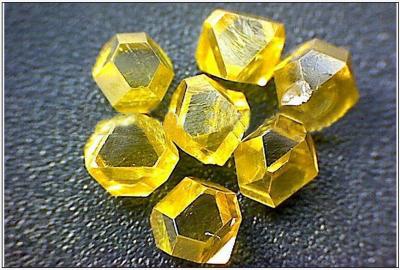 China Synthetic single crystal diamond for Electron / Spaceflight , High Wear Resistance for sale