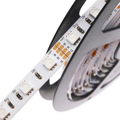 China Luces de tira flexibles de alta calidad del LED 12V/tira de 24V 60LED 5050 RGB LED en venta