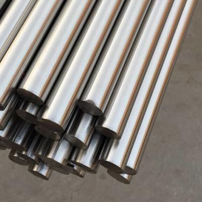 中国 Polished Surface Stainless Steel Round Bar With Customized Heat Treatment 販売のため