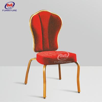 中国 Red Velvet Fabric Hotel Banquet Chair Mould Foam Cushion Fabric Upholstered Dining Chairs 販売のため