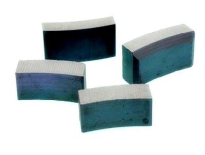 China SrO 6Fe2O3 Ferrite Bar Magnets  Charcoal Gray Tile Or Arc Segment Shape for sale