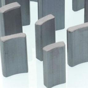 China Industrial Car StarterSintered Ferrite Magnet OEM Segment Block Sheet Customized for sale
