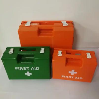 China Caja de primeros auxilios de plástico ABS montada en la pared con accesorios en venta