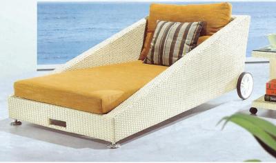 China 2 wheels waterproof fabric rattan sun lounger / daybed/ sunbed   ---YS6000 for sale